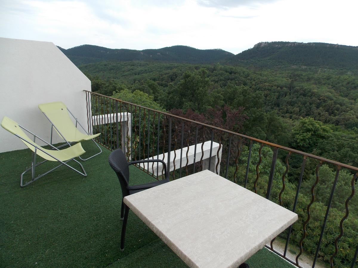 Au Relais Provencal Hotel Bagnols-en-Foret Exterior photo
